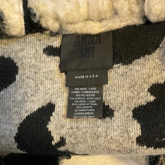 Anna Sui Black and Cream Tote - Picture 3 of 3